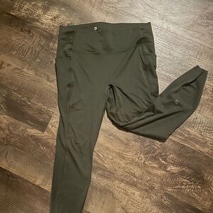 All in Motion Target Women's Flex 7/8 Leggings | Size M With Pockets Nwt